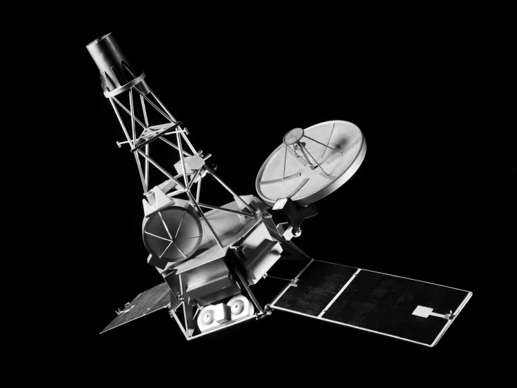 Mariner-C Spacecraft Model